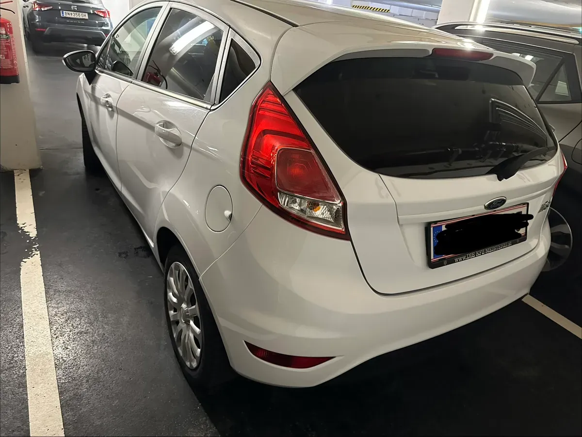 Ford Fiesta 2015 photo 3