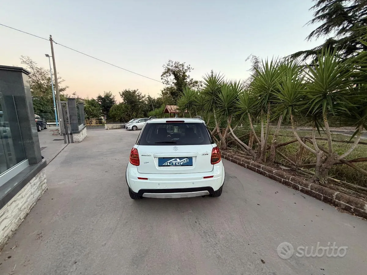 Suzuki Sx4 2011 photo 5