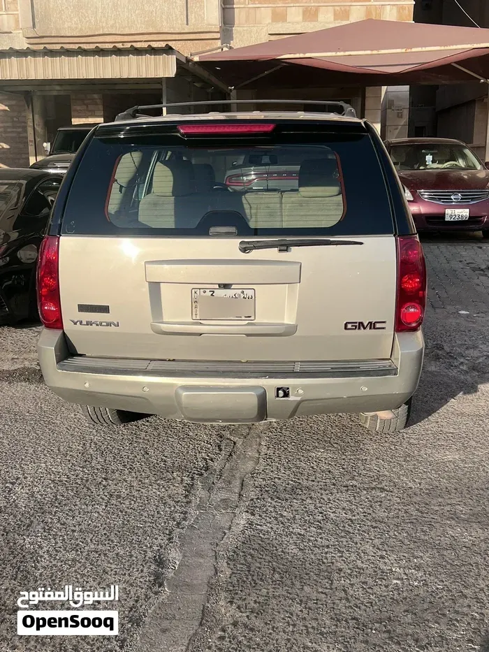 GMC Yukon Denali 2014 photo 4