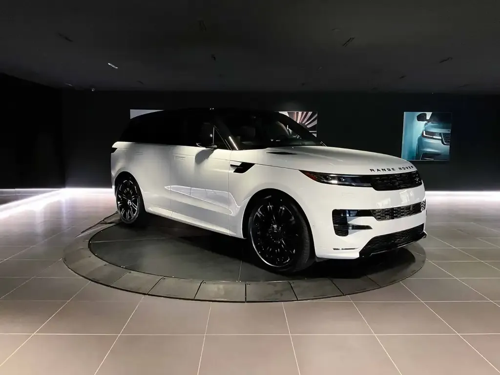 Land Rover Range Rover Sport 2026 photo 3