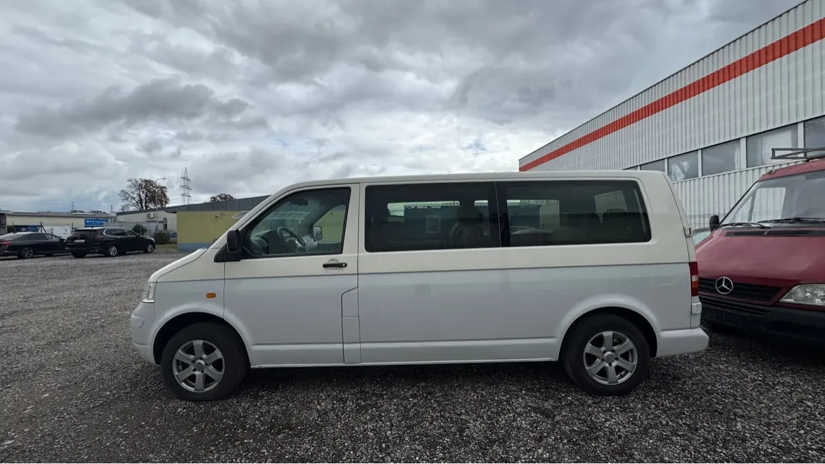 Volkswagen T5 Transporter 2006 photo 2