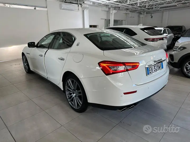 Maserati Ghibli 2014 photo 2