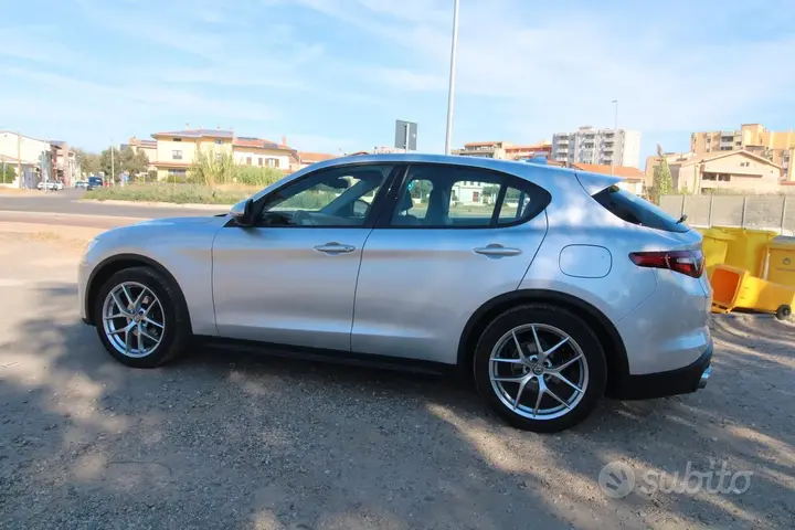 Alfa Romeo Stelvio 2020 photo 4