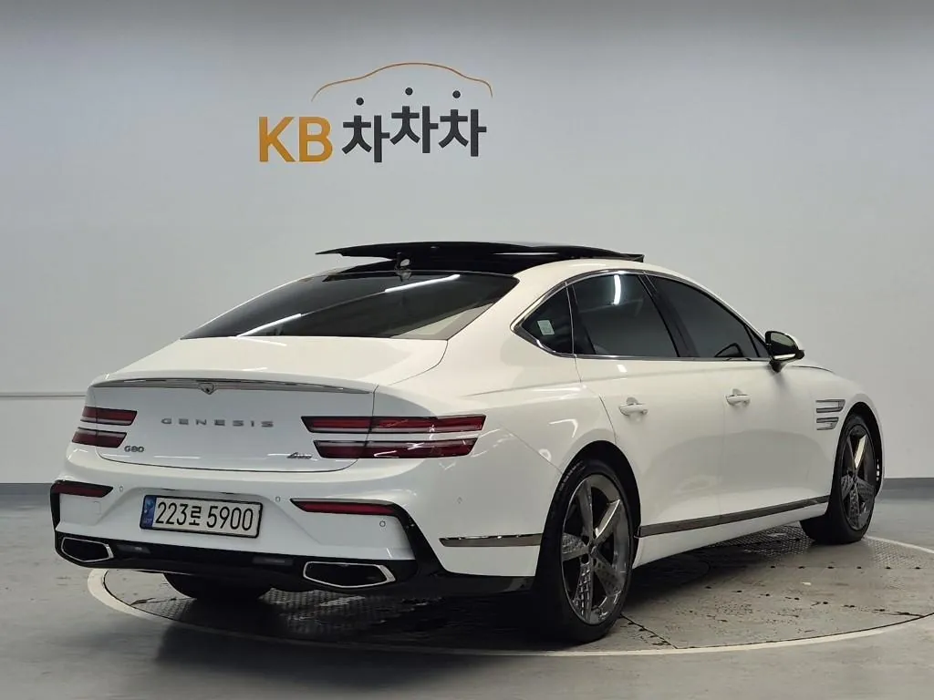 Genesis G80 2022 photo 3