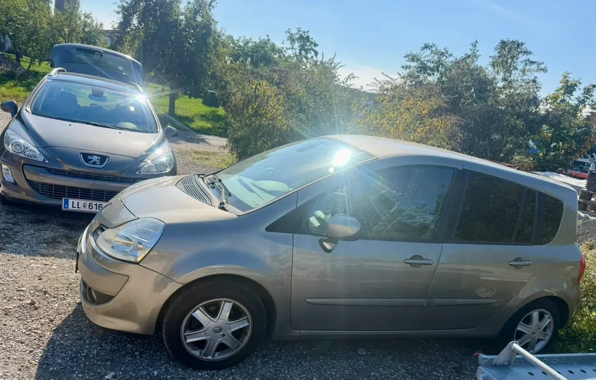 Renault Modus 2009 photo 2