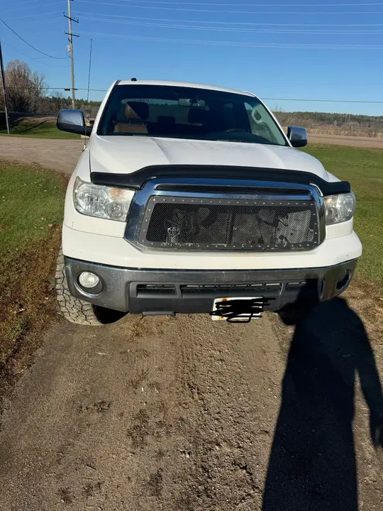 Toyota Tundra 2012 photo 2