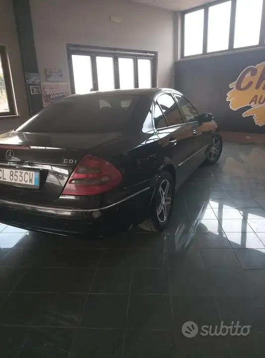 Mercedes-Benz E 2003 photo 5