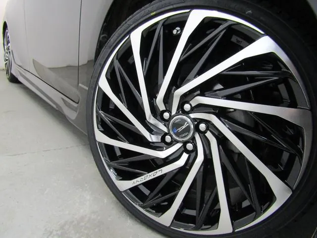 Toyota Prius Phv 2017 photo 5