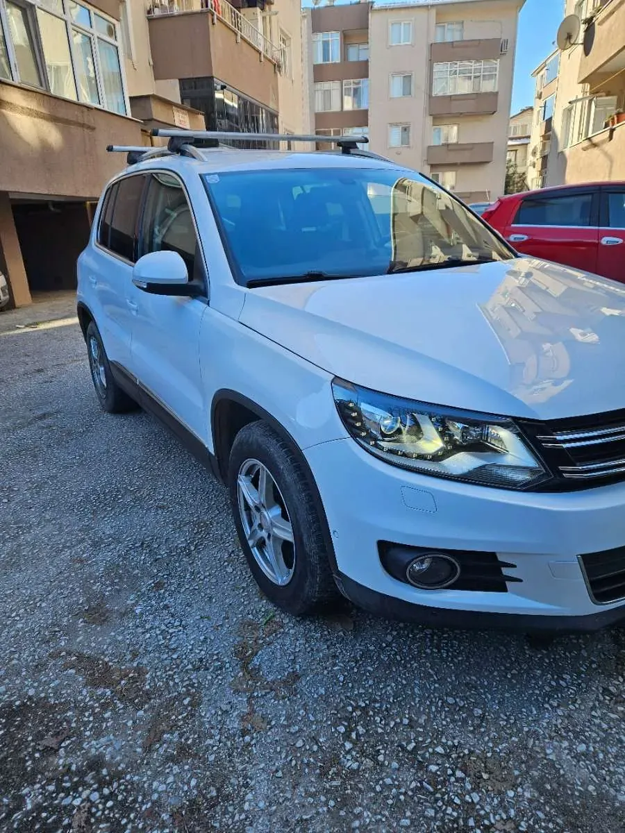 Volkswagen Tiguan 2012 photo 3
