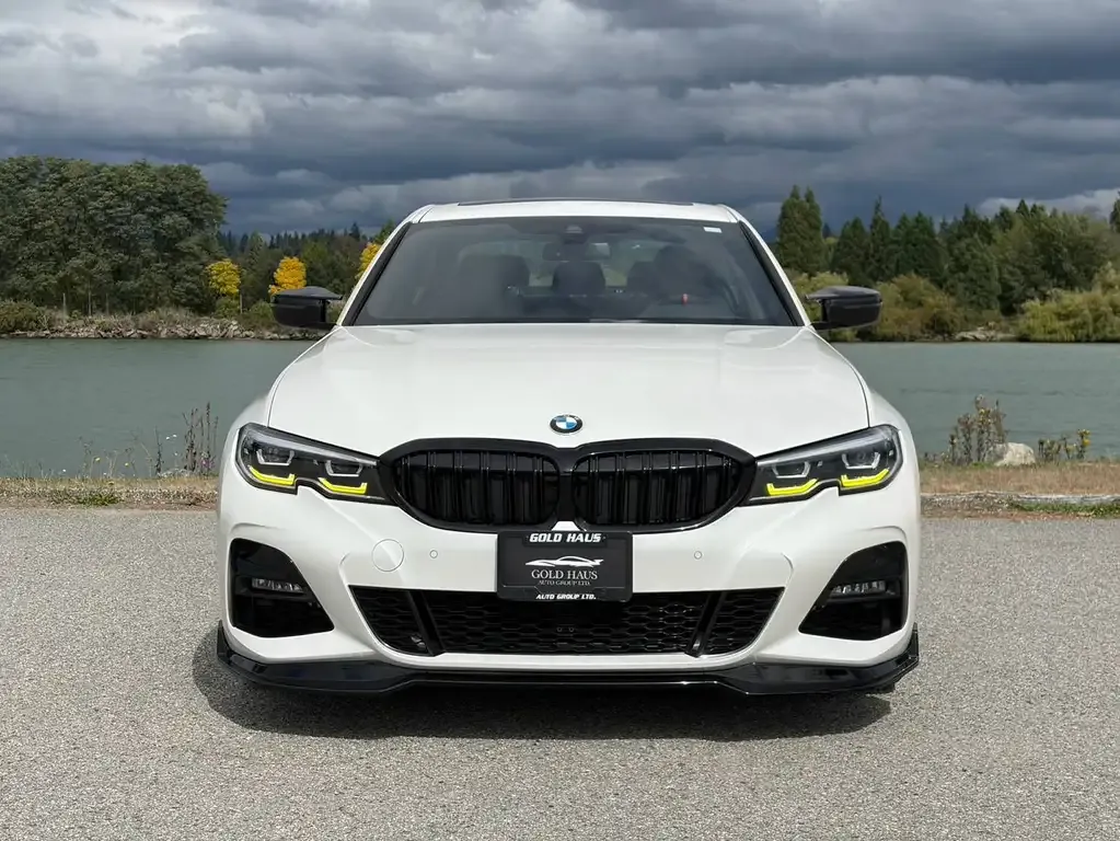 BMW 3 Series 2020 photo 2