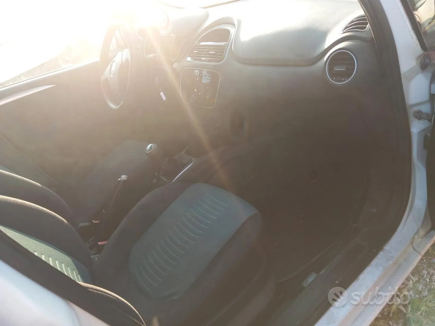 Fiat Punto Evo 2012 photo 2