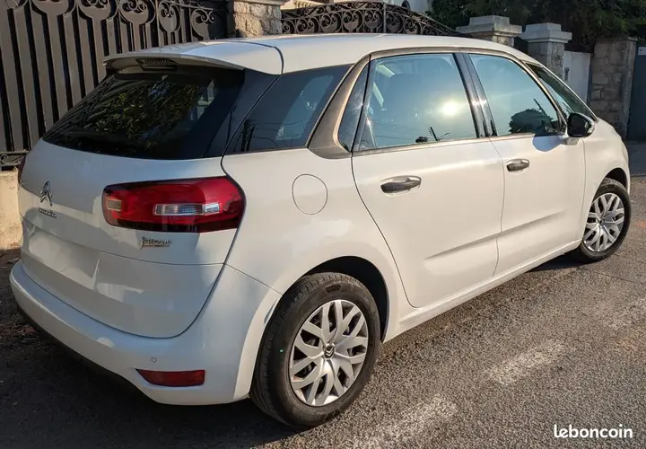 Citroen C4 Picasso 2016 photo 2