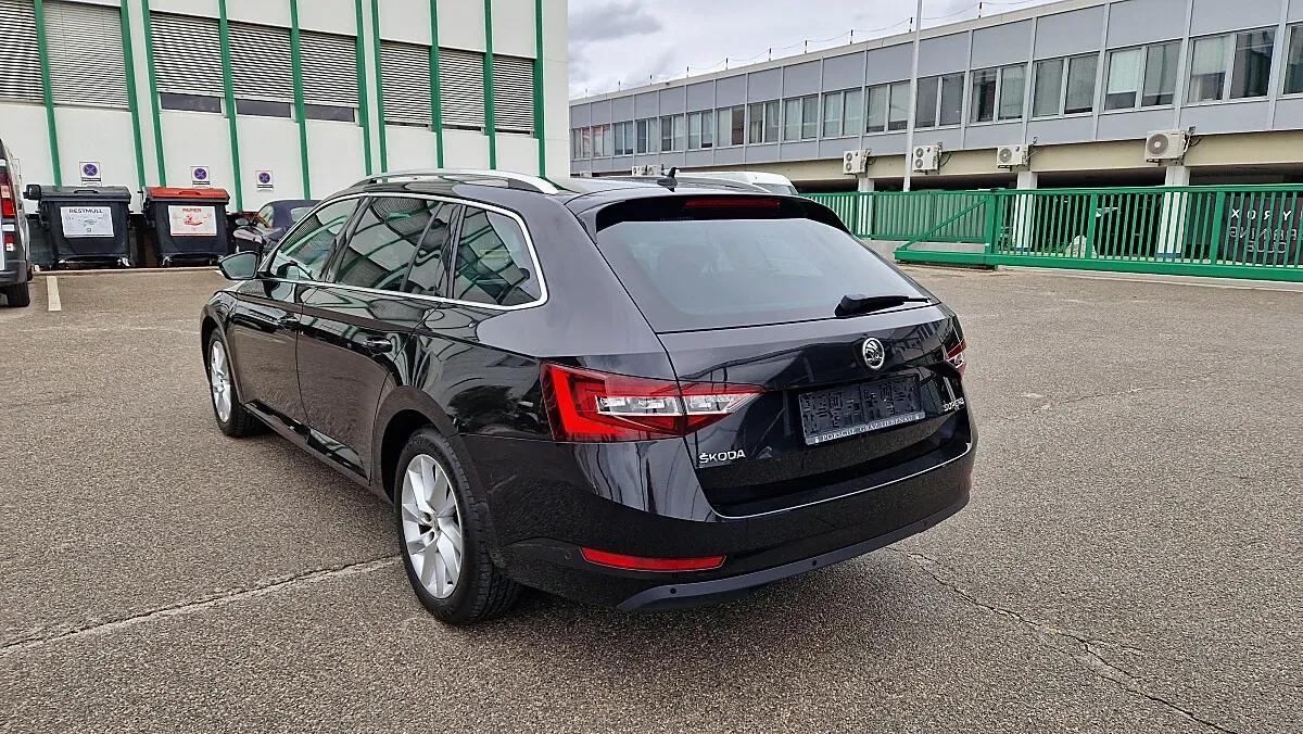 Skoda Superb 2018 photo 3
