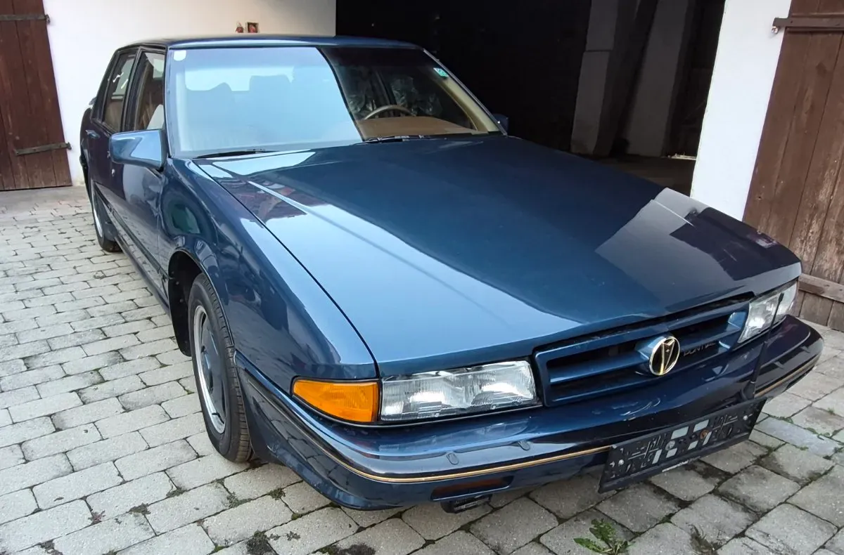 Pontiac Bonneville Sse 1990 photo 2
