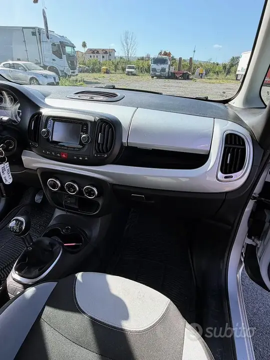 Fiat 500L 2015 photo 5