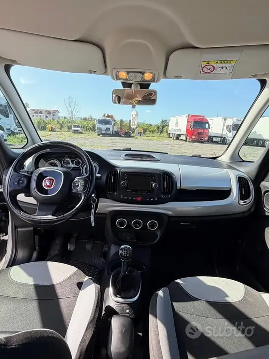 Fiat 500L 2015 photo 4