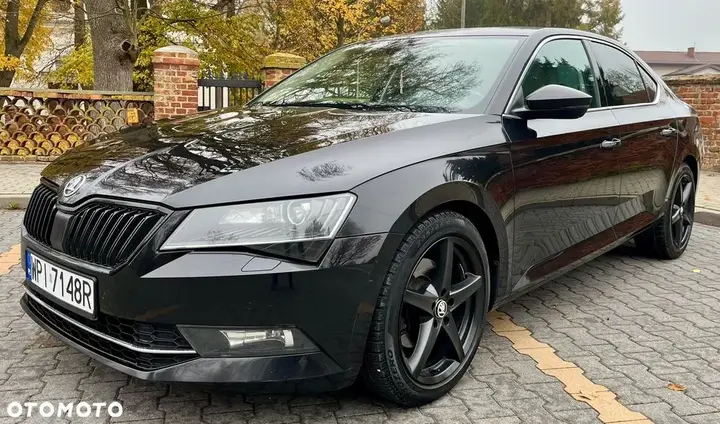 Skoda Superb 2018 photo 2