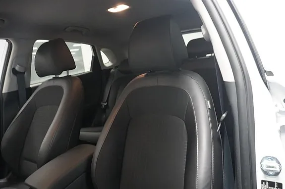 Hyundai Kona 2023 photo 4