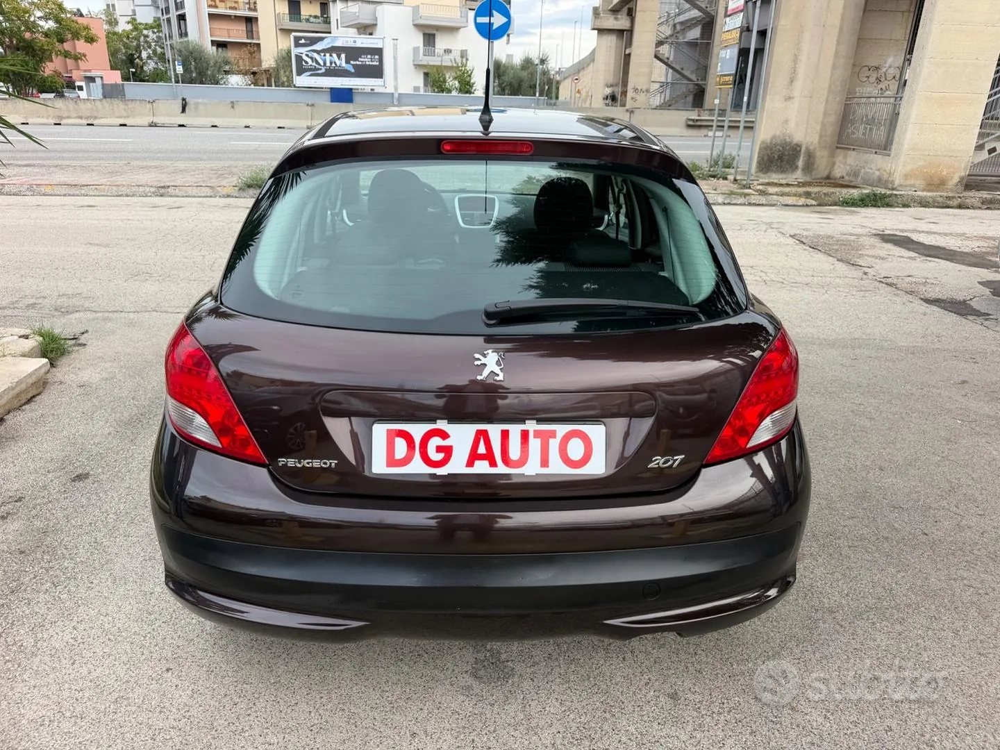 Peugeot 207 2011 photo 5