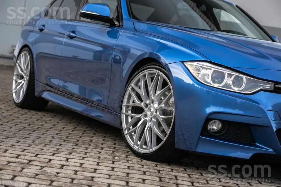 BMW 320D 2015 photo 2