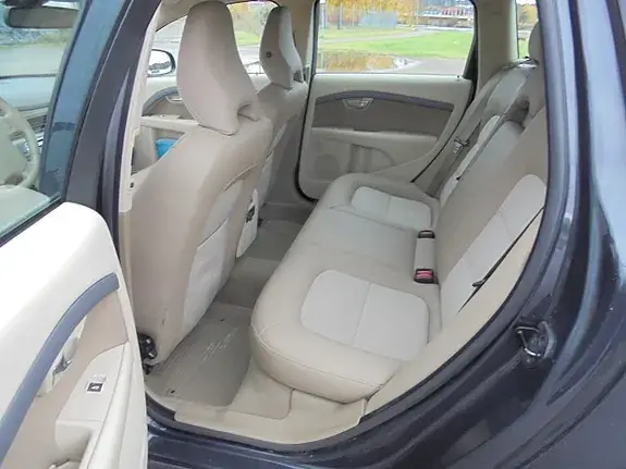 Volvo V70 2009 photo 4