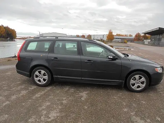 Volvo V70 2009 photo 3