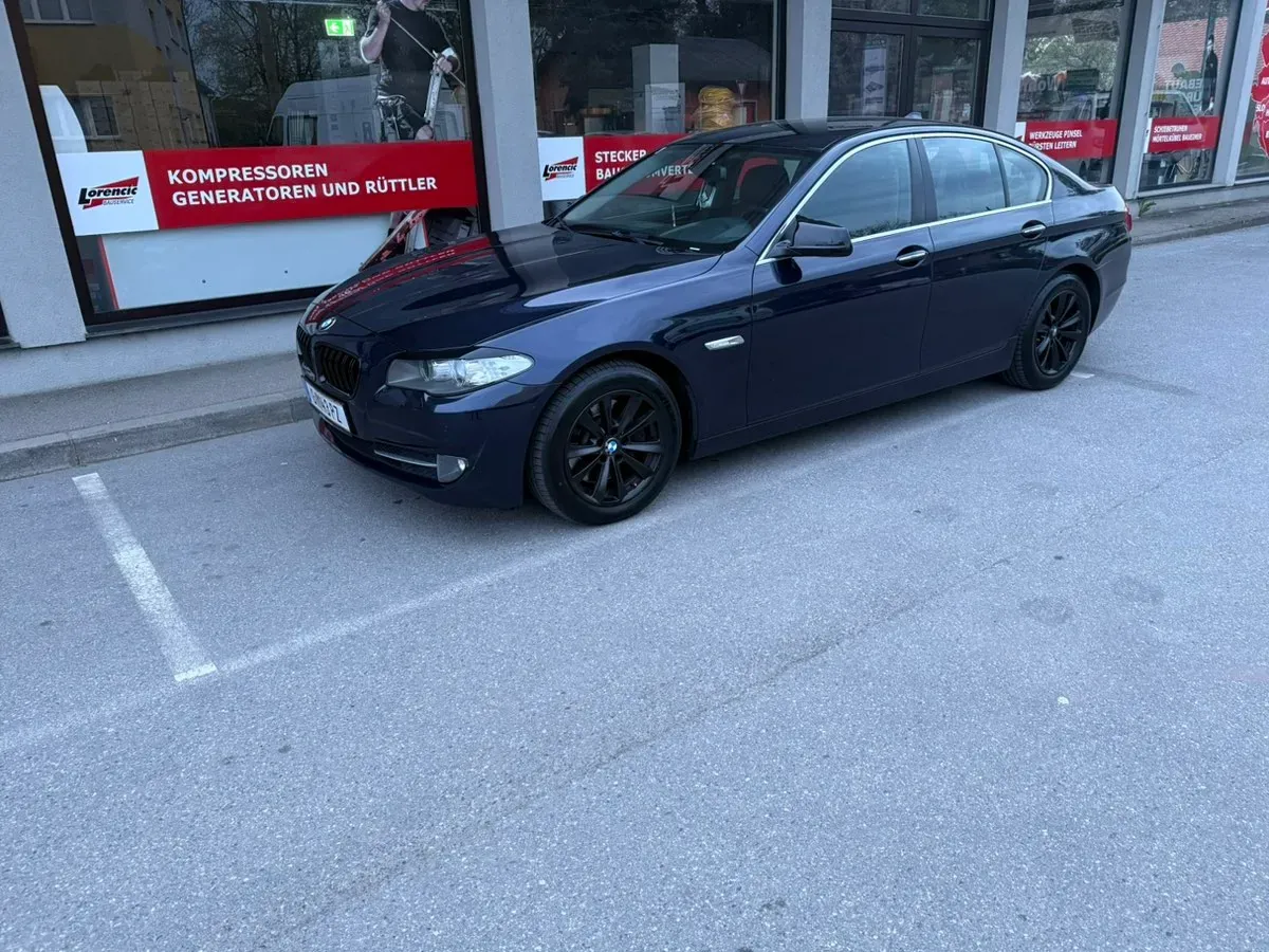 BMW 5 Series 2013 photo 2