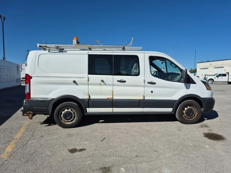 Ford Transit 2015 photo 4