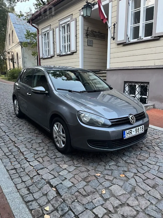 Volkswagen Golf 2011 photo 2