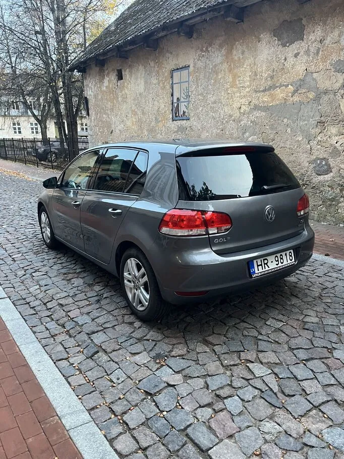 Volkswagen Golf 2011 photo 4