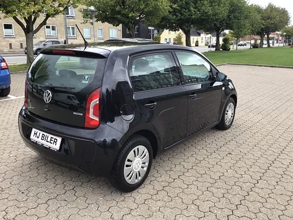 Volkswagen Up 2016 photo 3