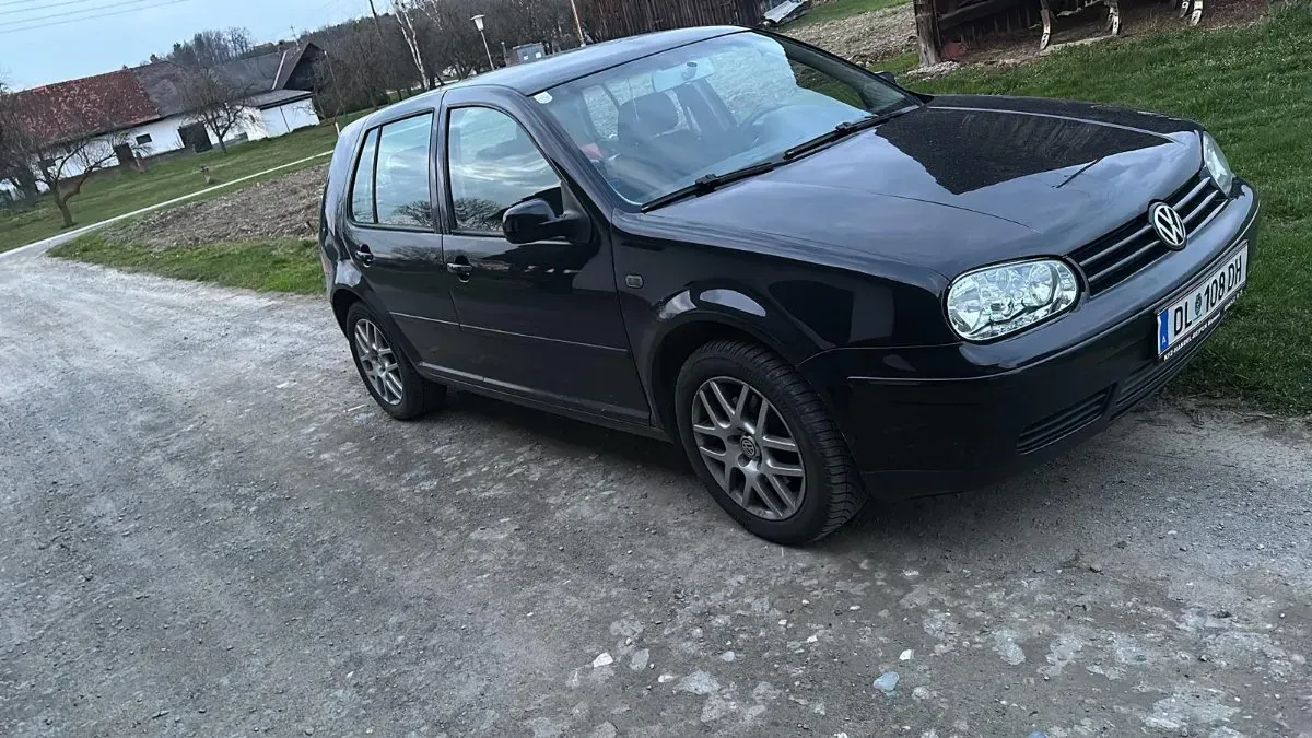 Volkswagen Golf 2003 photo 2