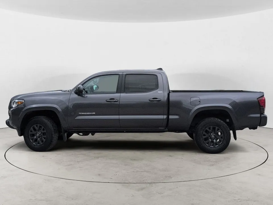 Toyota Tacoma 2022 photo 3