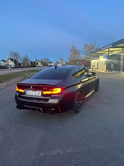 BMW M5 2022 photo 2