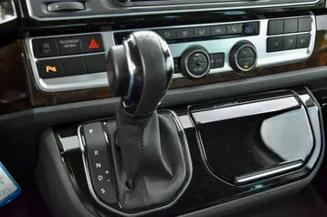 Volkswagen T6 Caravelle 2019 photo 3