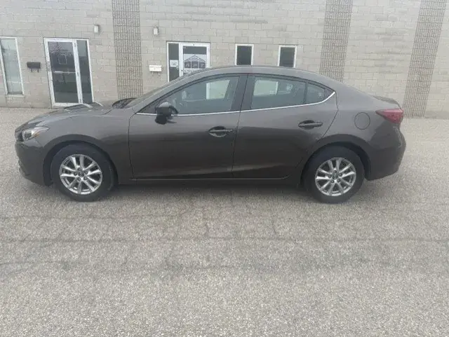 Mazda Mazda3 2016 photo 3