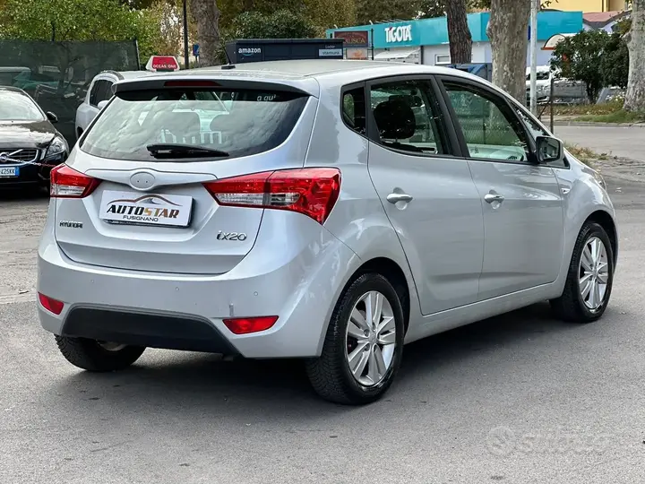 Hyundai Ix20 2012 photo 4