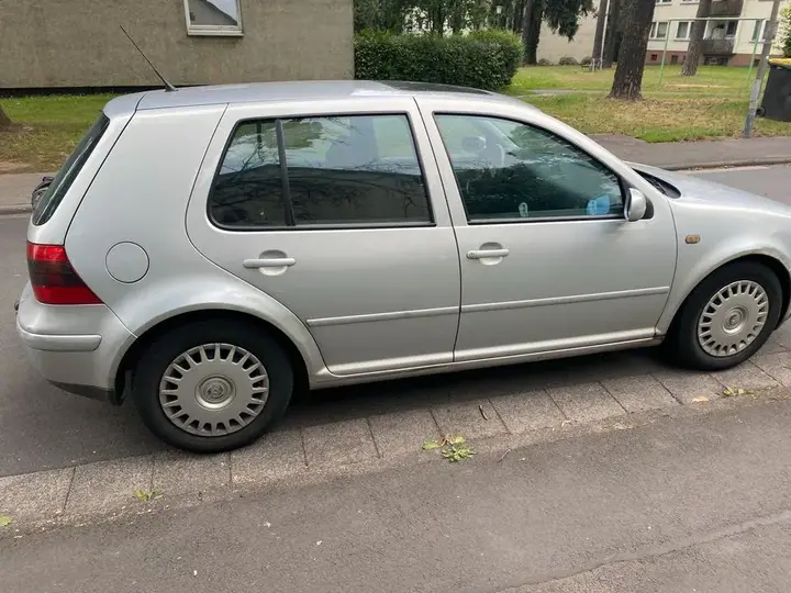 Volkswagen Golf 4