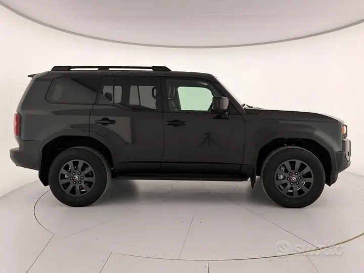 Toyota Land Cruiser 2024 photo 3