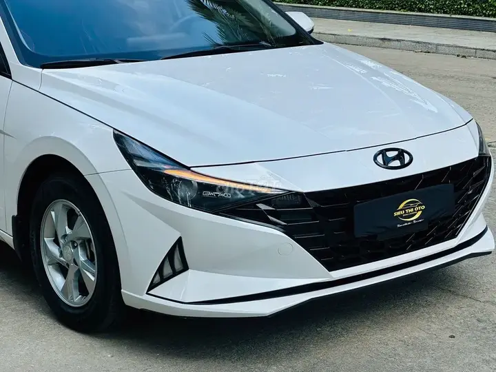 Hyundai Elantra 2023 photo 4