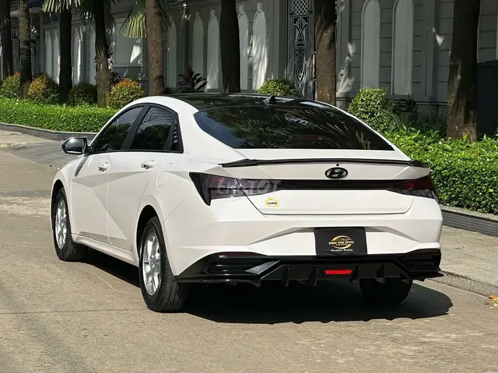 Hyundai Elantra 2023 photo 5