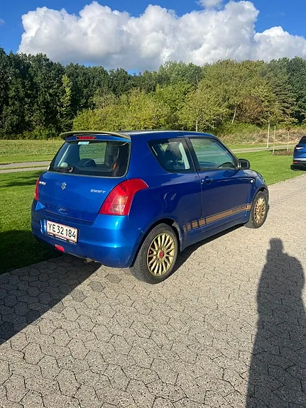 Suzuki Swift 2006 photo 3