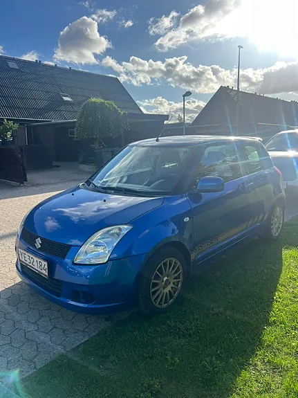Suzuki Swift 2006 photo 2