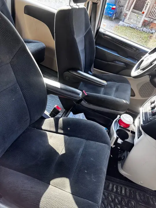 Dodge Grand Caravan 2016 photo 5