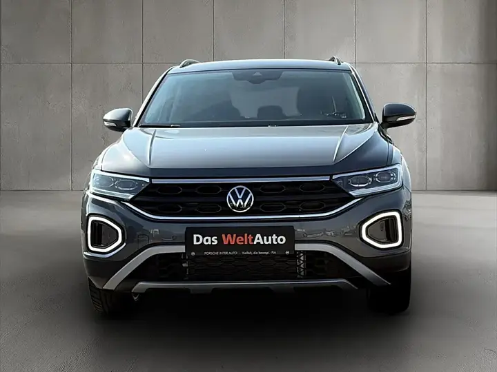 Volkswagen T-Roc 2026 photo 2