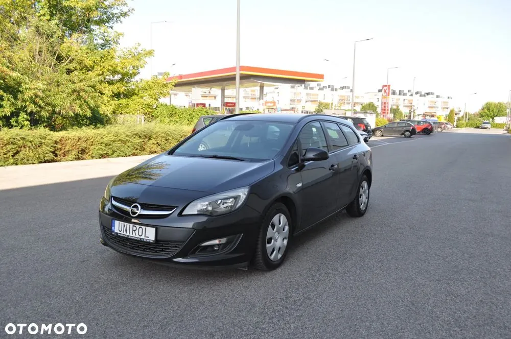 Opel Astra 2015 photo 2