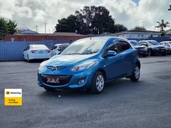 Mazda Demio 2012 photo 4