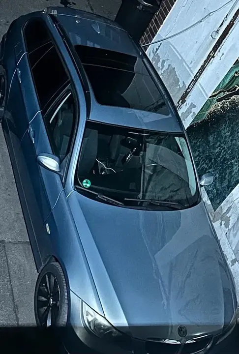 BMW 320I