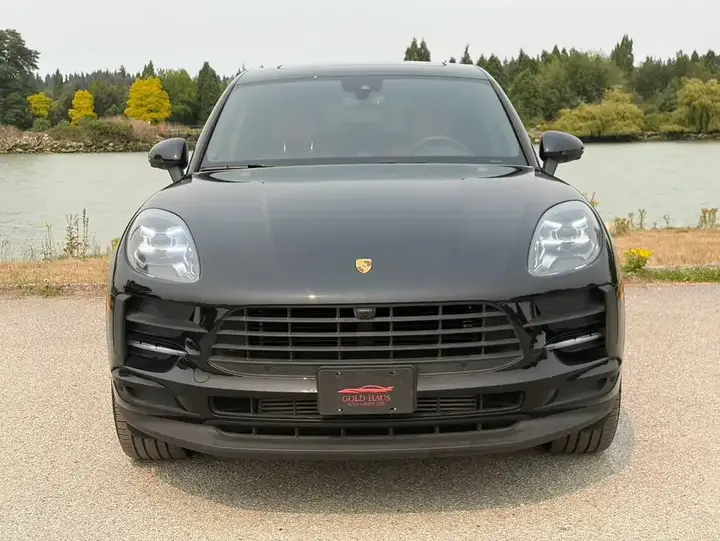 Porsche Macan 2021 photo 2