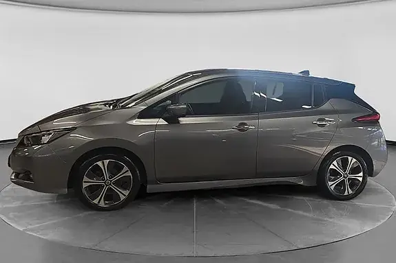 Nissan Leaf 2022 photo 2